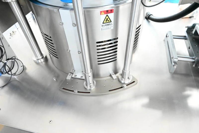 Yogurt Bottle Self Adhesive Labeling Machine